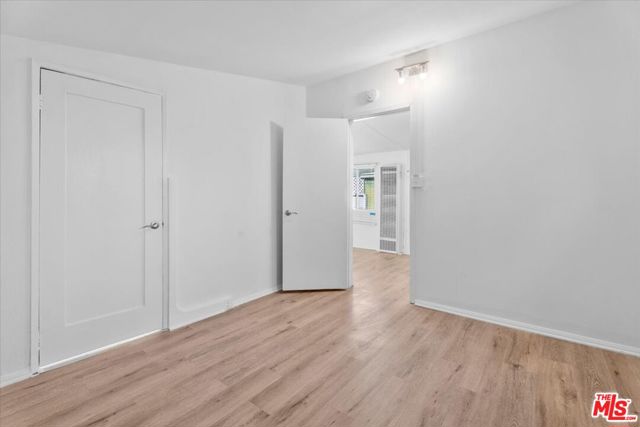3947 Huron Avenue photo 26