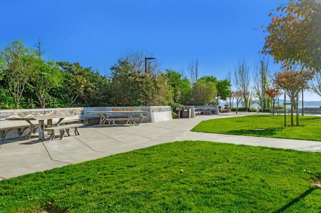 501 Hudson Avenue, San Francisco CA: https://media.crmls.org/mediaz/17d94499-0684-47a9-96ea-0d327002acfb.jpg
