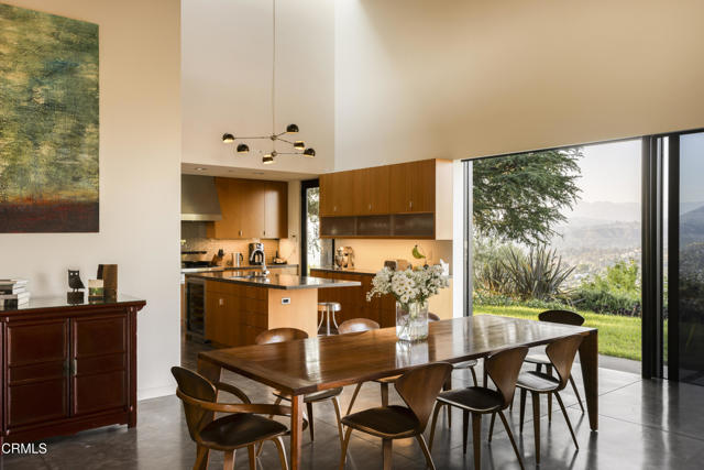 732 Crane Boulevard, Los Angeles CA: https://media.crmls.org/mediaz/17dabdf8-61dd-4aff-bc91-92651fece99a.jpg