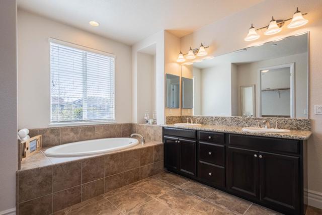 13713 Sherman Boulevard, Marina CA: https://media.crmls.org/mediaz/17daf603-19f1-4266-b3f2-fbe950b06da4.jpg