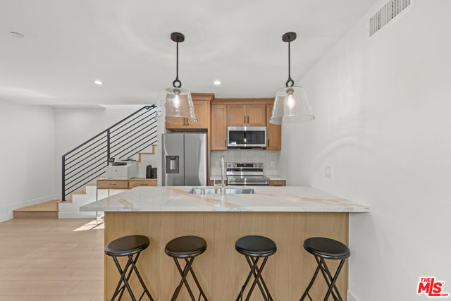 17156 Rinaldi, Granada Hills CA: https://media.crmls.org/mediaz/17db086f-c6a0-48d0-91ae-b2c322a4b22e.jpg