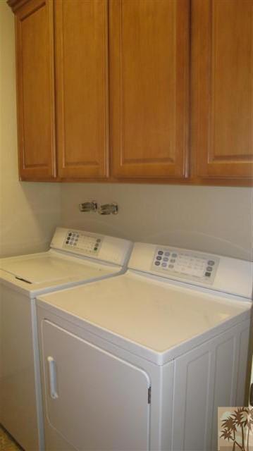 40124 Corte Azul, Indio CA: https://media.crmls.org/mediaz/17db3215-7dad-4114-88d6-b1180eff47d2.jpg