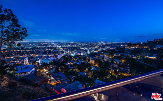 8572 Hillside Avenue, Los Angeles CA: https://media.crmls.org/mediaz/17db95ce-0b0e-4988-9fd5-feda7a227470.jpg