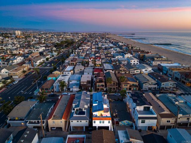 Detail Gallery Image 63 of 72 For 119 41st St, Newport Beach,  CA 92663 - 3 Beds | 5 Baths