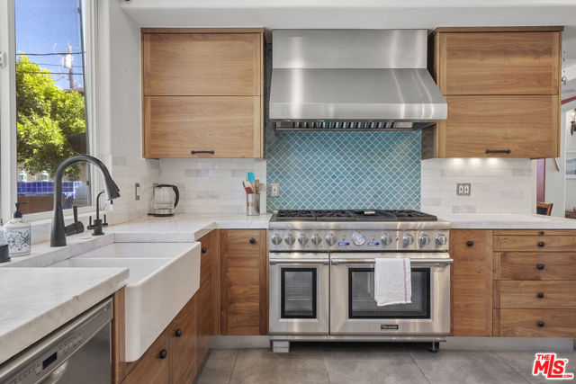 4544 Tobias Avenue, Sherman Oaks CA: https://media.crmls.org/mediaz/17dcbf76-b689-4988-8d5e-9bfc48ca0095.jpg