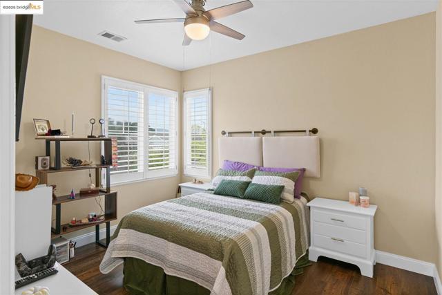 1164 Lexington Way, Livermore CA: https://media.crmls.org/mediaz/17dd119d-00bd-4116-b62a-7b0b1d6d2743.jpg