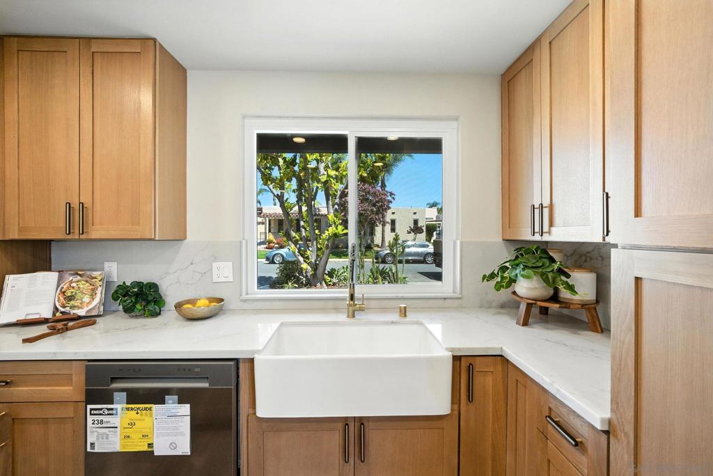 MLS #250043080SD image #7