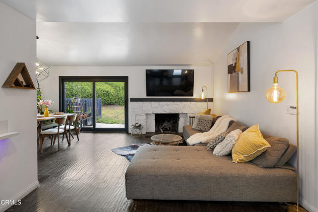 Detail Gallery Image 10 of 34 For 1445 Washburn Rd, Pasadena,  CA 91105 - 3 Beds | 2 Baths