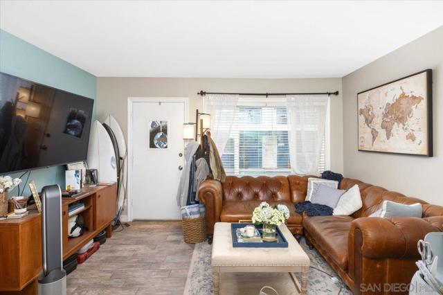 5061 Mission BLVD, San Diego CA: https://media.crmls.org/mediaz/17df8887-7e51-47cd-8448-64186d96396b.jpg