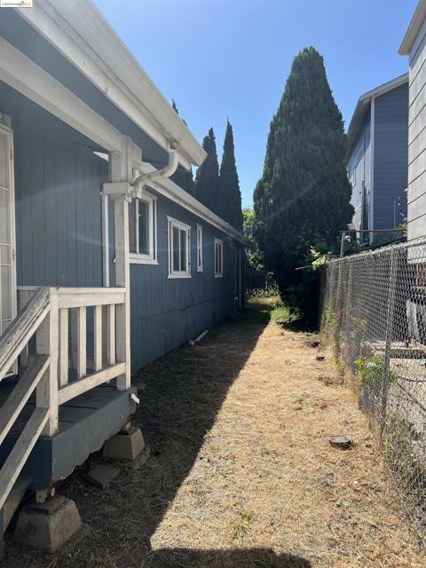 Image 4 of 9 For 2933 Filbert