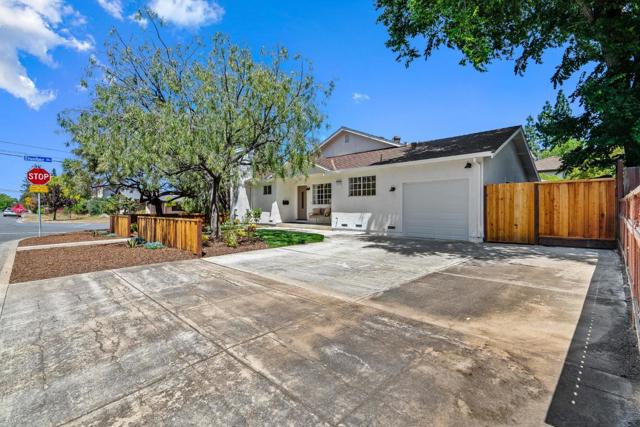 20730 Dunbar Drive, Cupertino CA: https://media.crmls.org/mediaz/17dfbea2-a051-405c-a6c5-810e3af2084f.jpg
