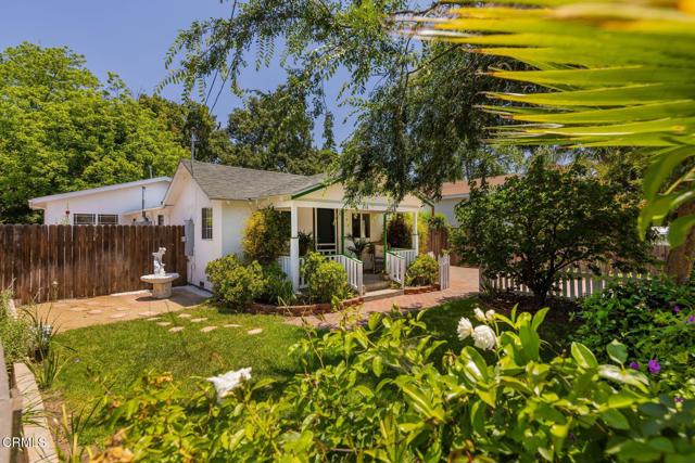 216 N Fulton Street, Ojai CA: https://media.crmls.org/mediaz/17e08947-7534-4b56-bc78-95669cf30ec8.jpg