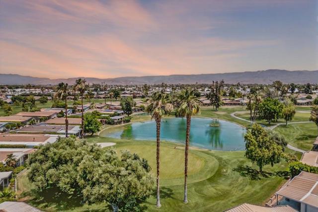 39231 Hidden Water Place, Palm Desert CA: https://media.crmls.org/mediaz/17e1901c-c508-44d2-ba50-78f2f8dbc911.jpg