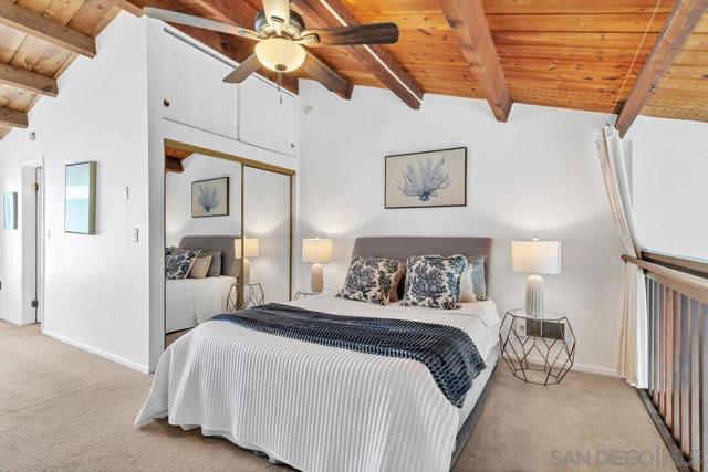 3238 Via Alicante, La Jolla CA: https://media.crmls.org/mediaz/17e1f727-df28-4552-b1d8-58237ee7ad50.jpg