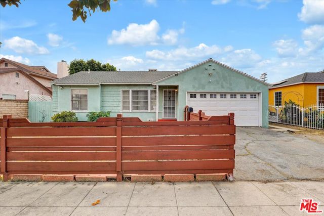 8759 Snowden Avenue photo 2