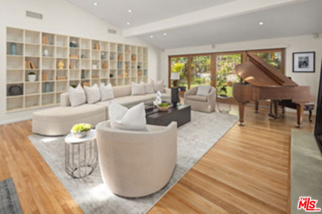 Drew Fenton | 707 Jacon Way Pacific Palisades CA | MLS: 7469273 Drew Fenton | 707 Jacon Way Pacific Palisades CA | MLS: 7469273