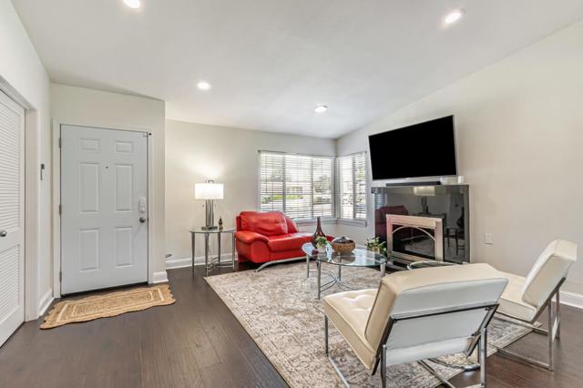1570 Dina Court, San Jose CA: https://media.crmls.org/mediaz/17e2dd4f-399d-4295-bf02-27a28026f8ef.jpg