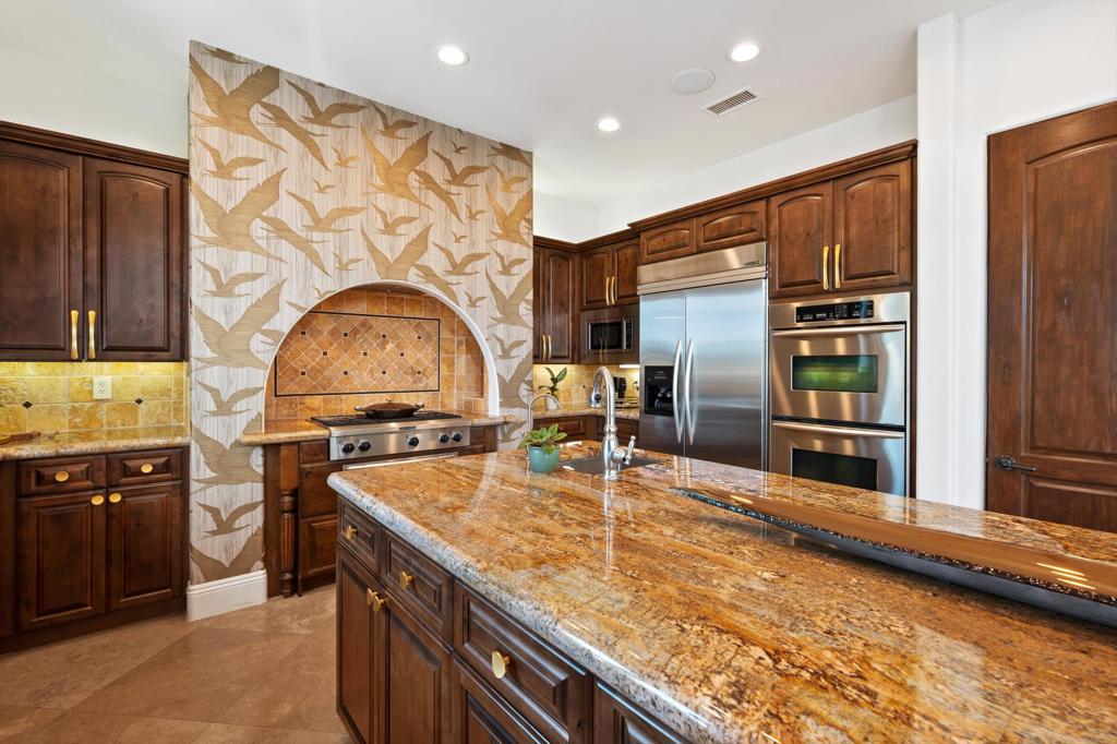 MLS #219136610DA image #17