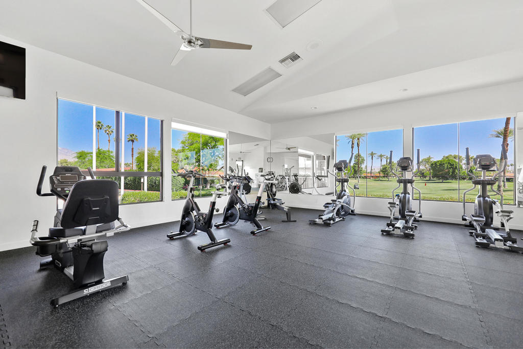 89 La Ronda Drive