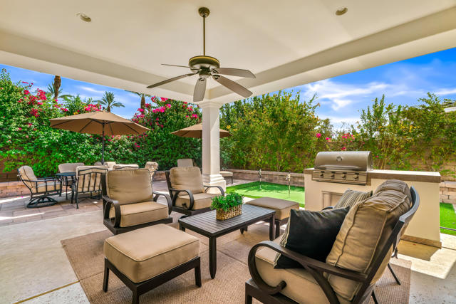 76158 Via Montelena, Indian Wells CA: https://media.crmls.org/mediaz/17e424fc-c5fa-46f4-a823-abffdf5c44ea.jpg