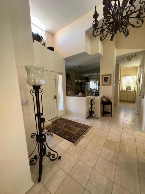 77671 Barons Circle, Palm Desert CA: https://media.crmls.org/mediaz/17e4a68a-9b74-4d7f-9a0b-52a5529819ad.jpg