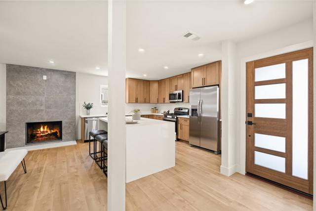 Detail Gallery Image 7 of 34 For 101 Coolwater Dr, San Diego,  CA 92114 - 3 Beds | 2 Baths