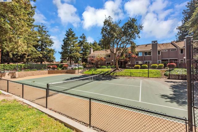 3810 Burton Cmn, Fremont CA: https://media.crmls.org/mediaz/17e5a221-d2be-49b1-a7e3-35262d29a93e.jpg