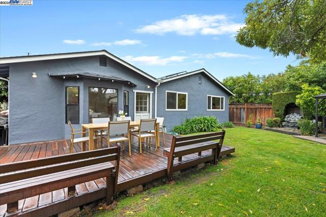 Image 32 of 42 For 34264 Atteridge Pl