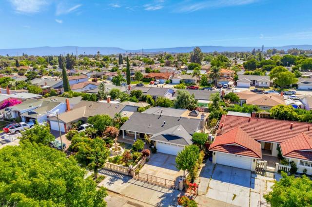 2789 Gavilan Drive, San Jose CA: https://media.crmls.org/mediaz/17e745c2-38e4-4fb3-a77c-ab18aad66dcb.jpg