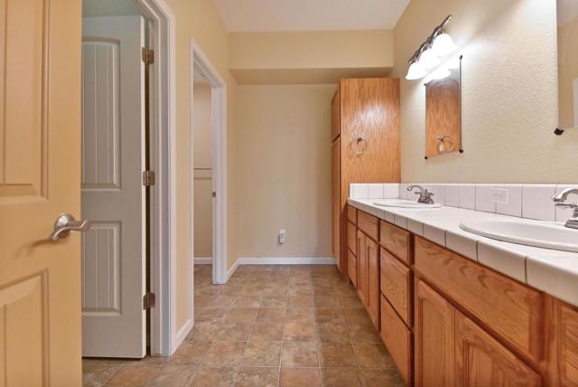18757 Sunrise Way, Tuolumne CA: https://media.crmls.org/mediaz/17e90708-9747-4f35-ba4c-04af56b45b24.jpg