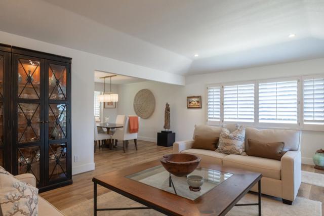 275 Del Mesa Carmel, Carmel CA: https://media.crmls.org/mediaz/17e94674-04f1-4596-b8d6-583d99602520.jpg