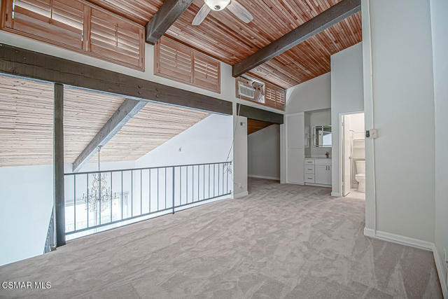 5460 White Oak Avenue, Encino CA: https://media.crmls.org/mediaz/17e9c520-a311-4def-8ee7-433022a4b0fb.jpg