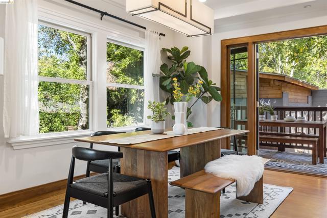 Image 11 of 41 For 3208 Claremont Ave