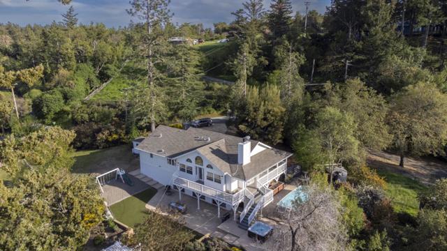 24865 Skyland Road, Los Gatos CA: https://media.crmls.org/mediaz/17eab271-15d5-4768-a634-d080b82a1205.jpg