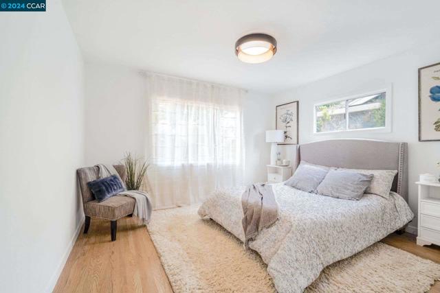 Image 12 of 41 For 2815 San Luis St