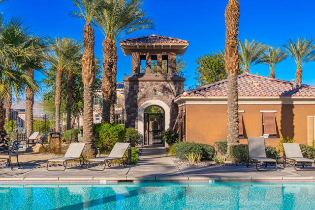 35425 Domani Drive, Palm Desert CA: https://media.crmls.org/mediaz/17eb2b54-31df-46d5-9f33-bb11ffa4b02e.jpg