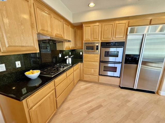 752 Barleta Ln, Livermore CA: https://media.crmls.org/mediaz/17ebcc5c-5ce5-45b8-ae22-65fd2cd91467.jpg