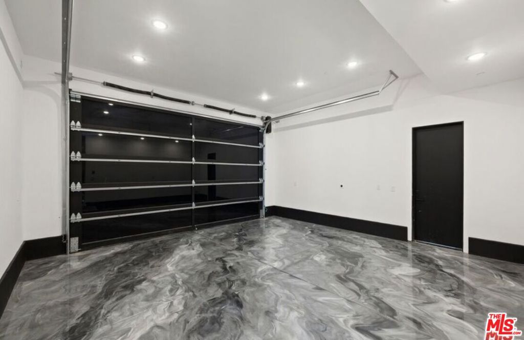 MLS #26866295 image #38