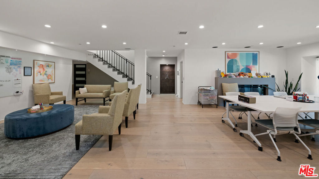 MLS #25576861 image #21