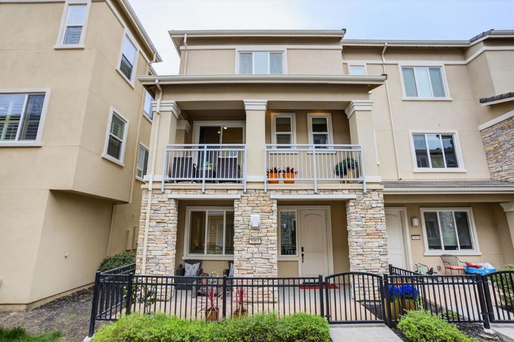 5965 Woodspring Loop