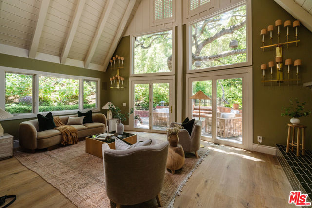 2460 Valley Meadow Drive photo 8