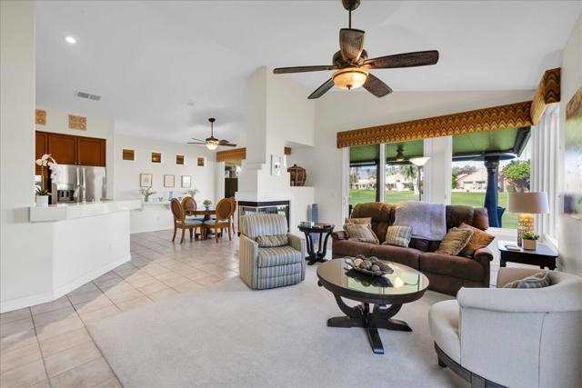 42197 Turqueries Avenue, Palm Desert CA: https://media.crmls.org/mediaz/17ef98ea-ff86-4e0e-9b46-63c732104993.jpg