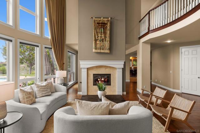 521 Latigo Row, Encinitas CA: https://media.crmls.org/mediaz/17f06bfe-1a27-41e5-8e87-7c7ef1846247.jpg