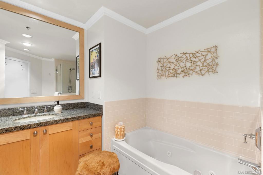 700 Harbor Dr. - photo 13