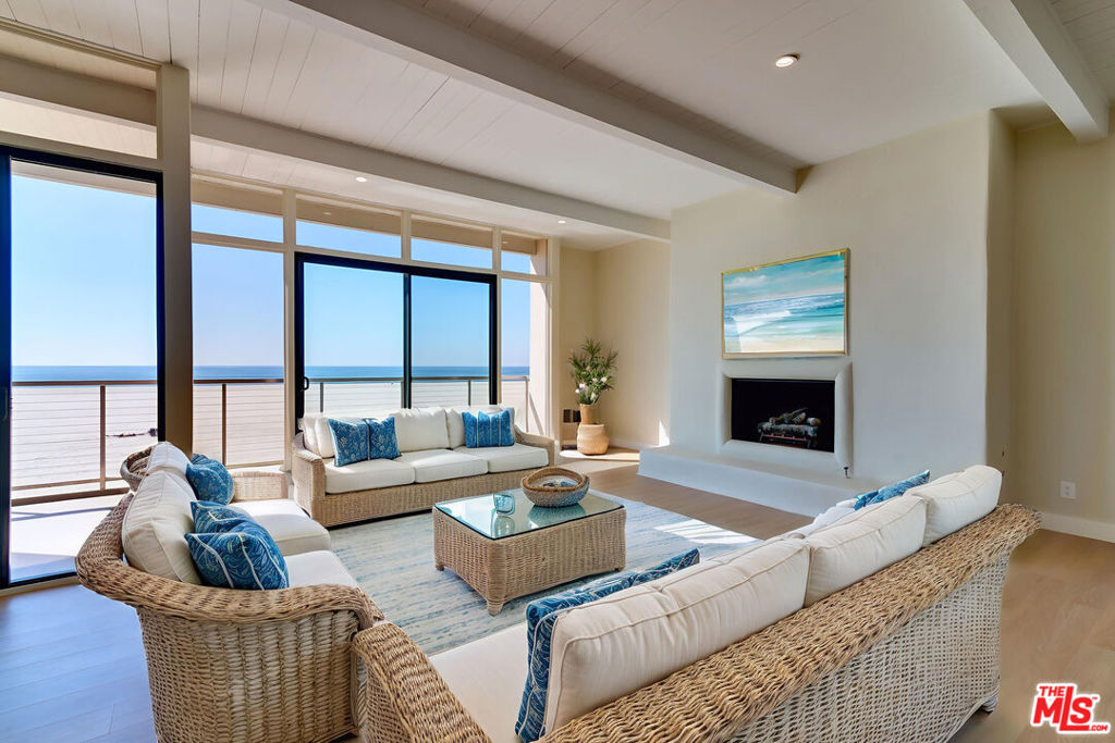 1 Spinnaker Street #11