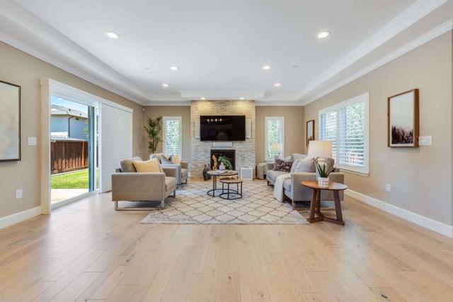 107 Jasmine Court, Campbell CA: https://media.crmls.org/mediaz/17f31bfa-630d-4cf0-81c7-e36a32cf29a8.jpg