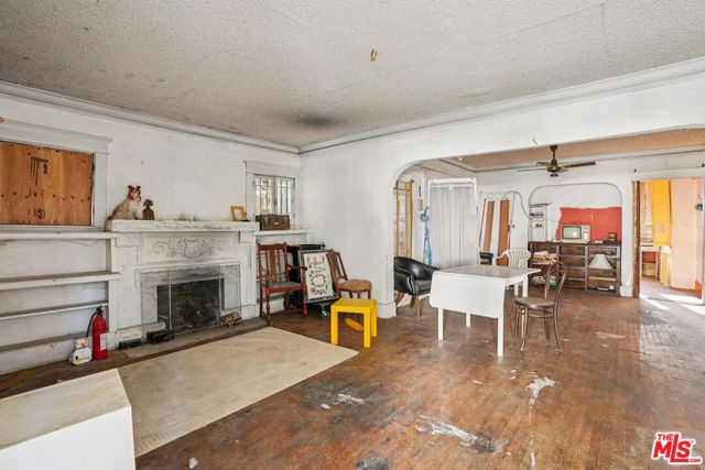 935 North Gardner Street photo 2