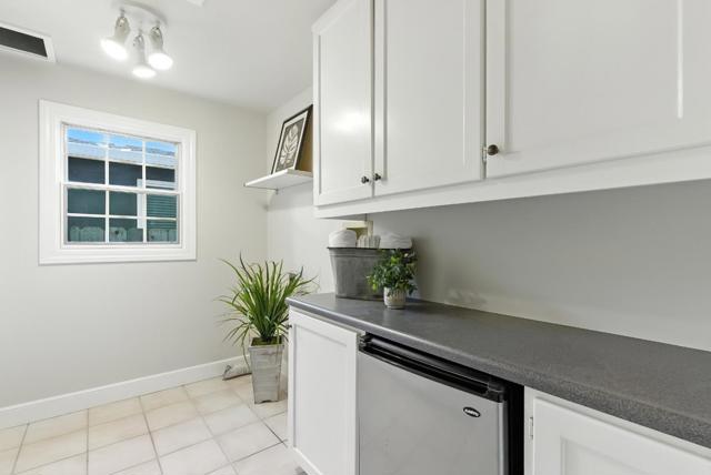 158 Oakdale Street, Redwood City CA: https://media.crmls.org/mediaz/17f36c81-e618-4efa-b610-a0785b27d423.jpg