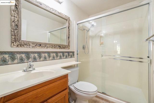 4606 Arabian WAY, Antioch CA: https://media.crmls.org/mediaz/17f419aa-625d-49c2-9761-95306d0d7af8.jpg