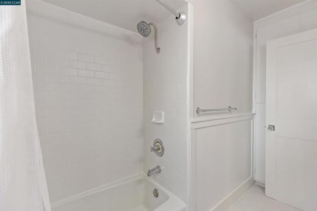 33 Sullivan Dr, Moraga CA: https://media.crmls.org/mediaz/17f49162-d160-4d2d-929e-6487ae73cf82.jpg